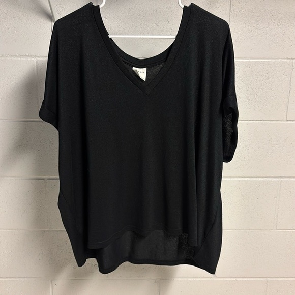 Mod Ref Tops - Mod Ref Black Boxy Short Sleeve Tee